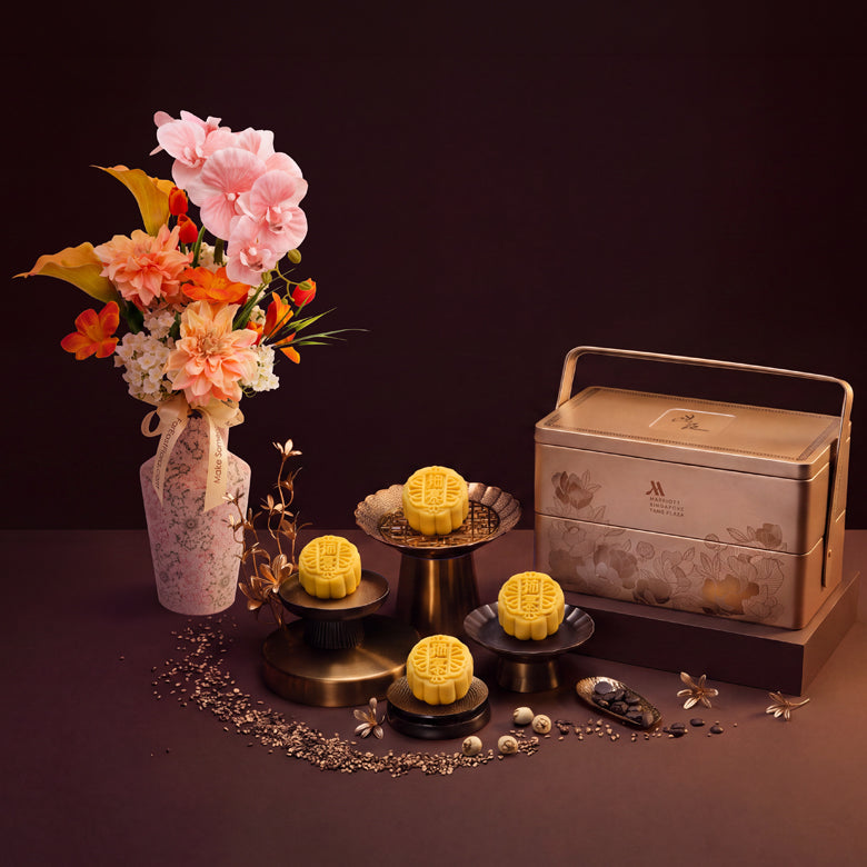 Autumn Joy x Marriott Singapore Mao Shan Wang Durian Premium Snowskin Mooncakes 8pcs Gift Set