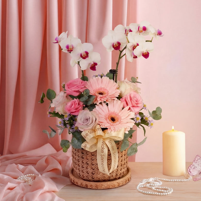 Bloom of Grace – Phalaenopsis, Roses – Table Flowers