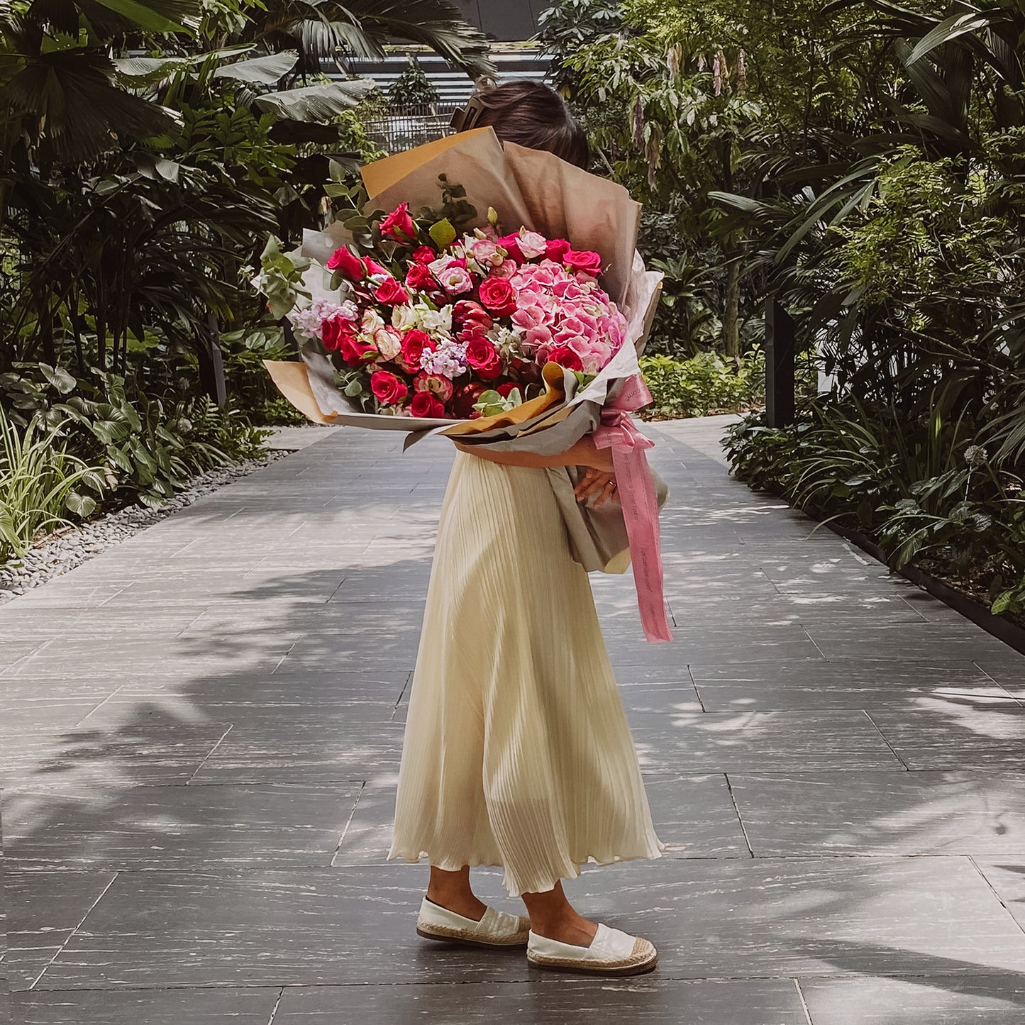 Tender Love - Giant Bouquet