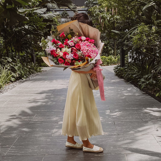 Tender Love - Giant Bouquet