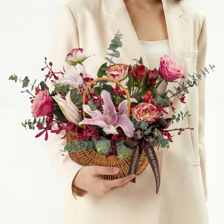 Midnight Allure – Table Flowers