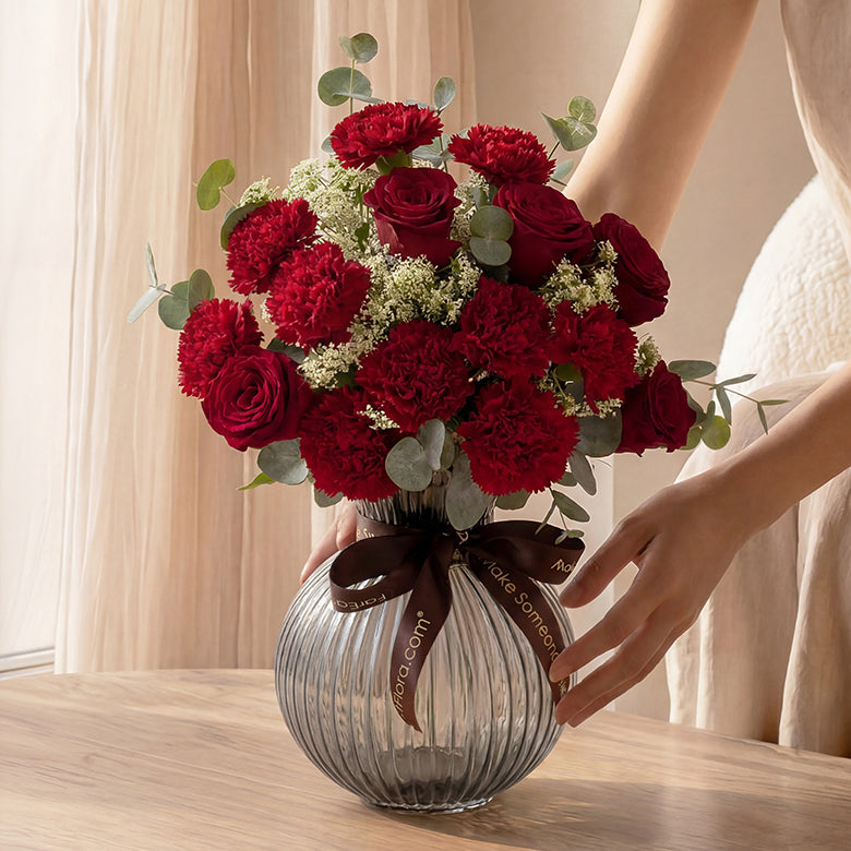 Red Lace – Table Flowers