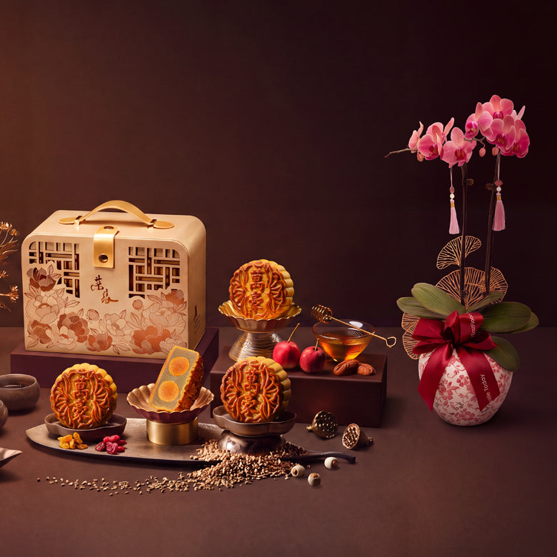 Grace Moon x Marriott Singapore Assorted Baked Mooncakes 4pcs Gift Set