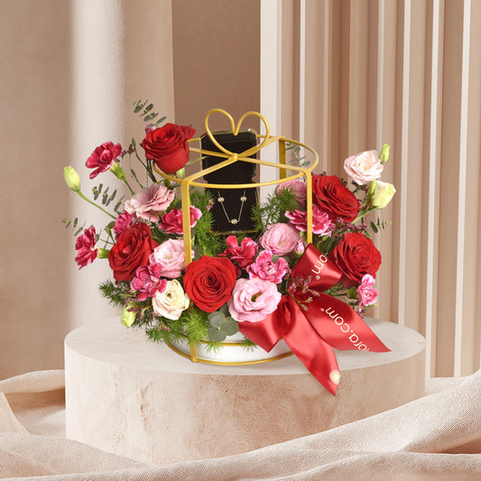 The Singapore Mint Floral 24K Gold Necklace x Flowers Gift Set