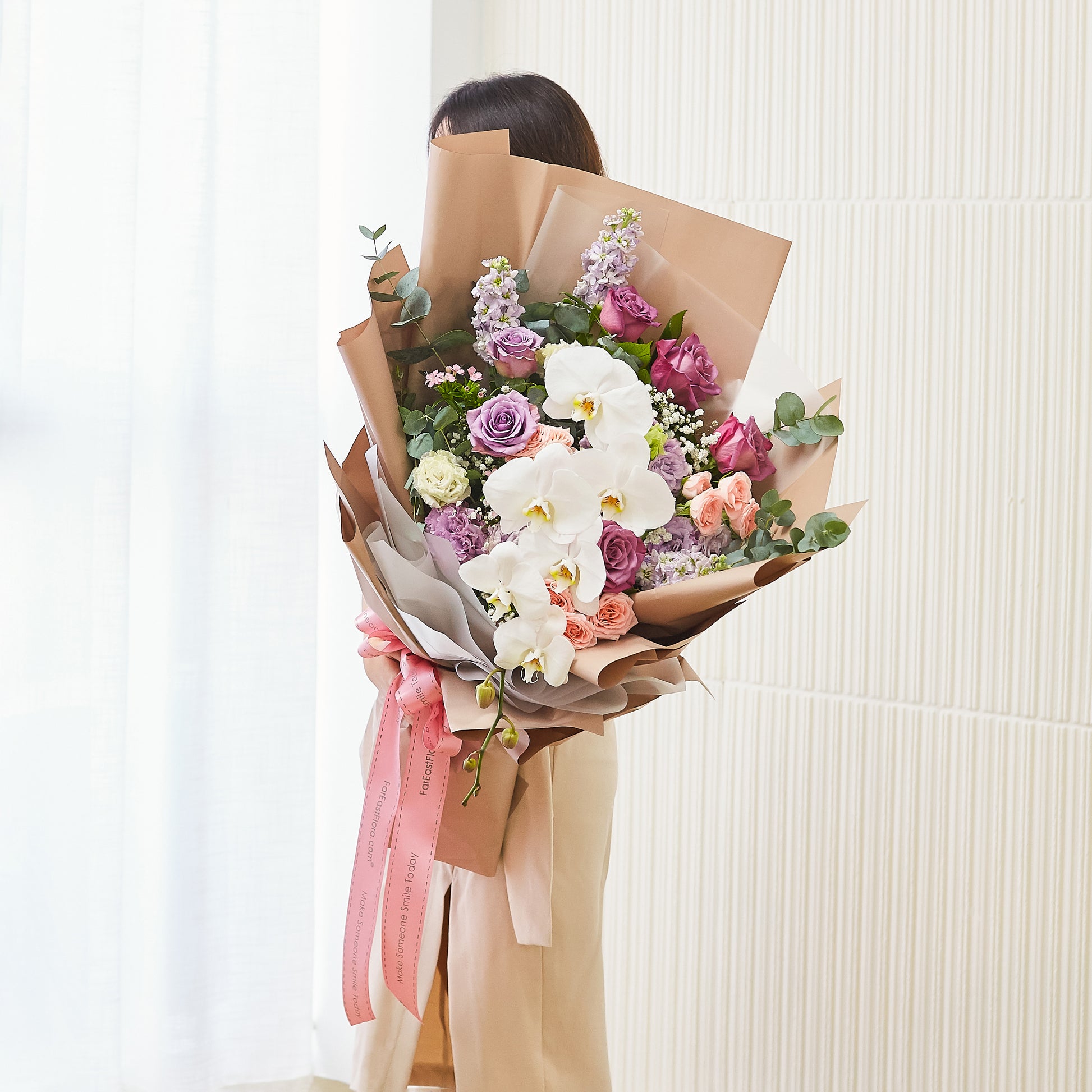 Amore - Phalaenopsis Flower Bouquet