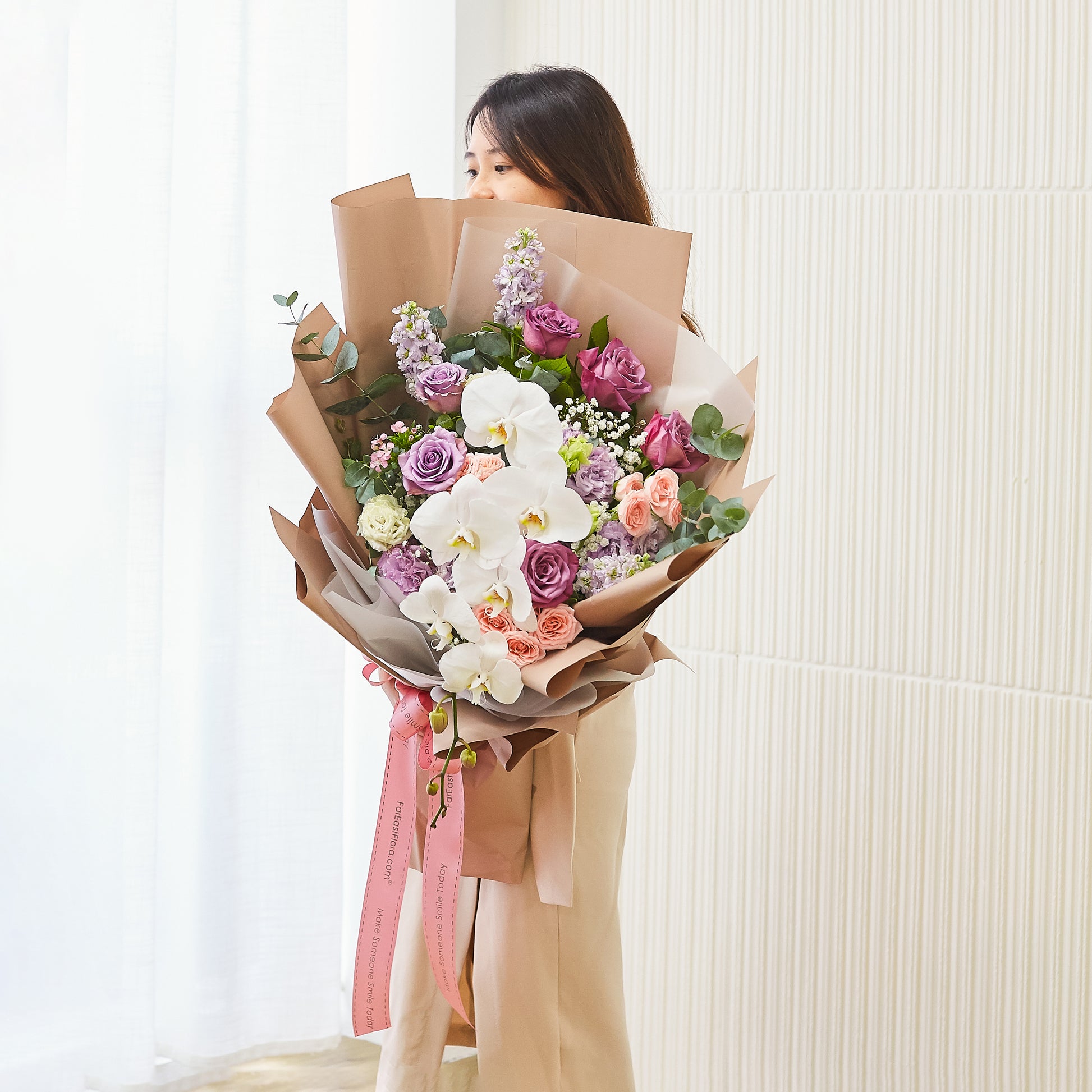 Amore - Phalaenopsis Flower Bouquet