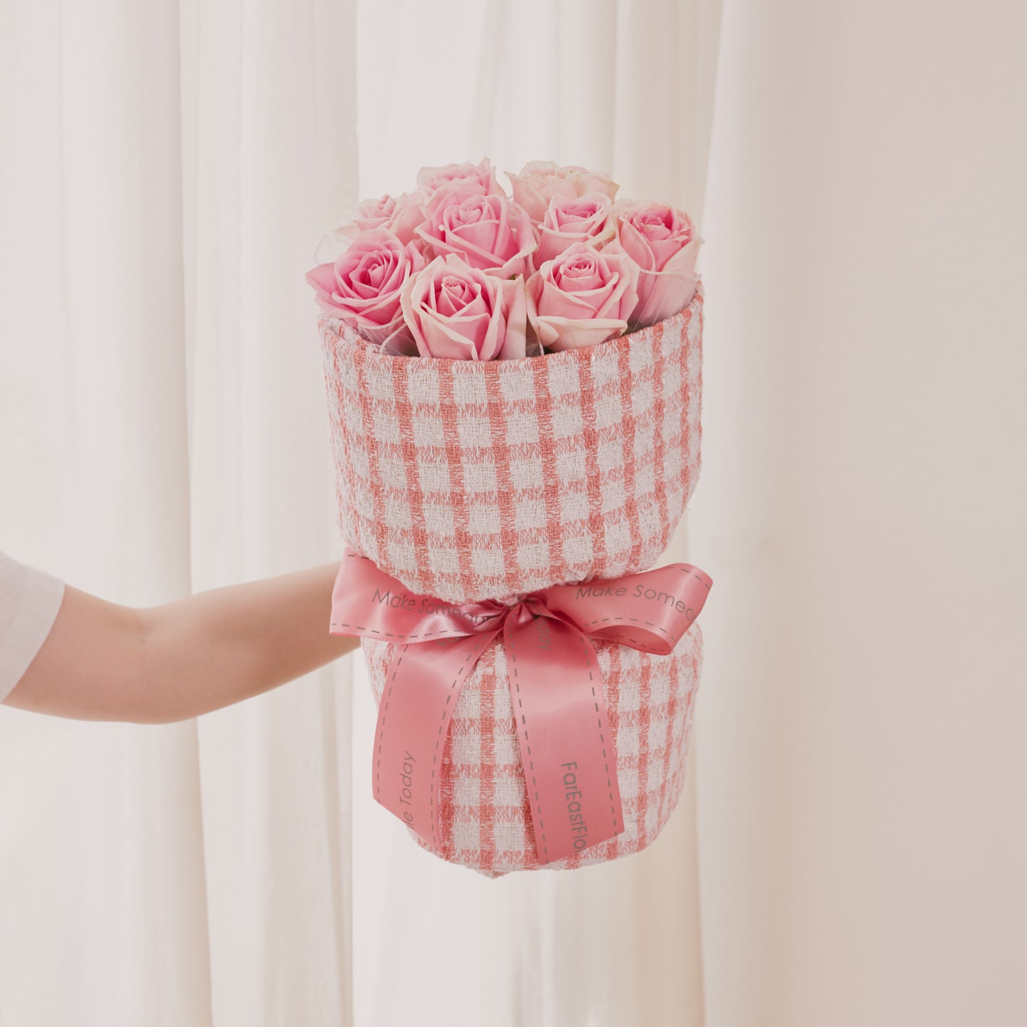 Classy Tweed (Light Pink) - Flower Bouquet