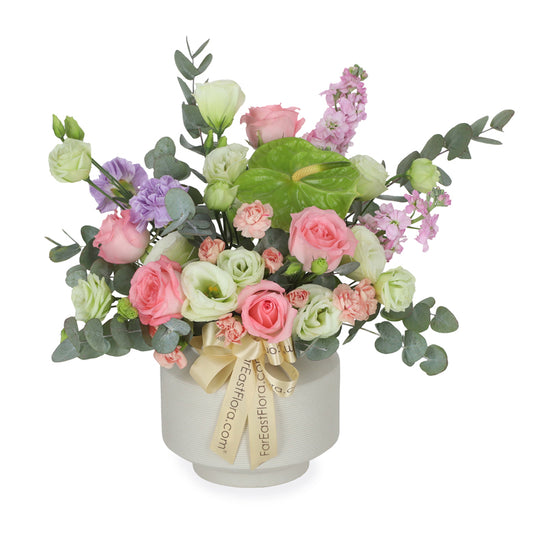 Coral Elegance – Table Flowers