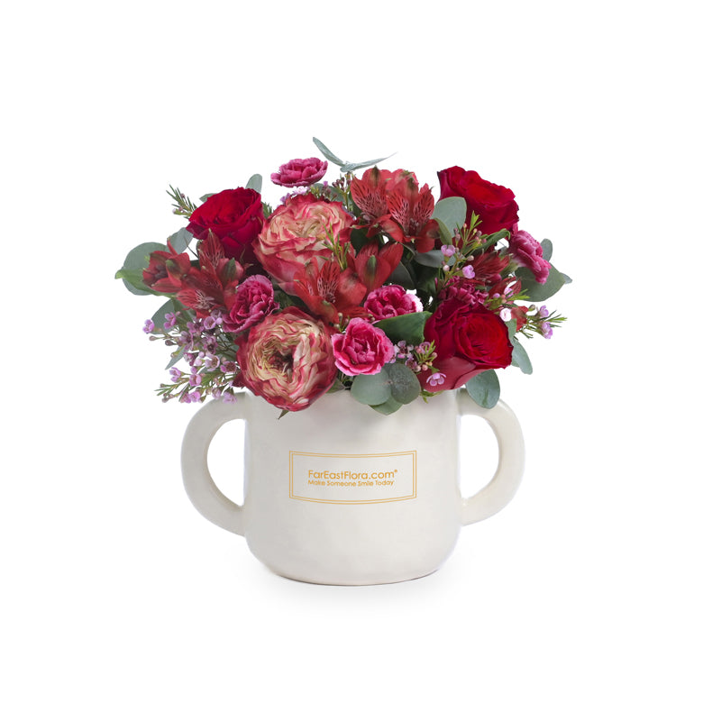 Velvet Whispers – Table Flowers