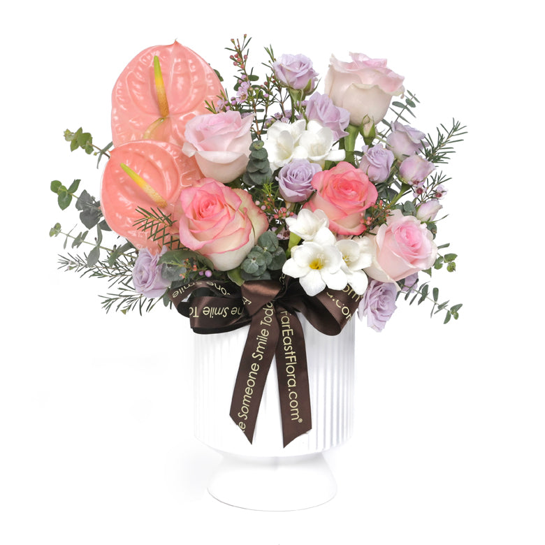 Blooming Whispers – Table Flowers