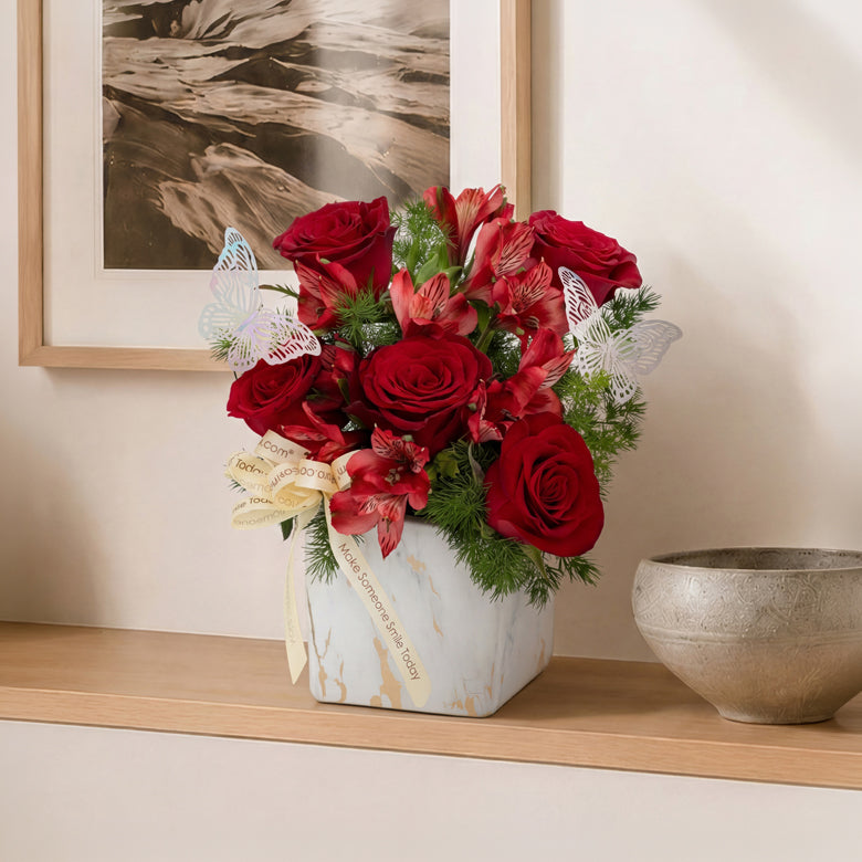 Velvet Wings – Table Flowers