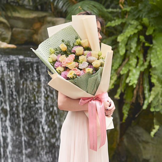 First Light Premium Roses – Flower Bouquet