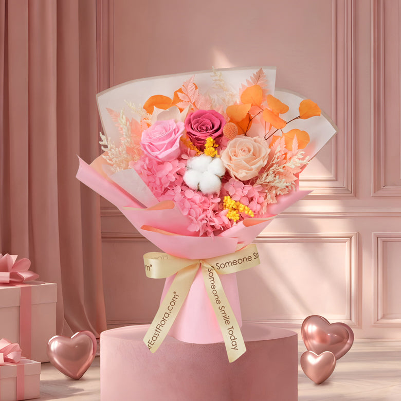 Soft Moments – Preserved Hand Bouquet