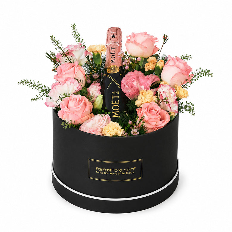 Mini Moet & Chandon Rose x Flowers Gift Set
