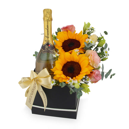 Riondo Moscato Wine x Flowers Gift Set