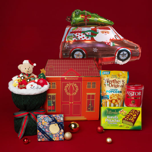 Santa’s Snack Surprise – Christmas Gift Set