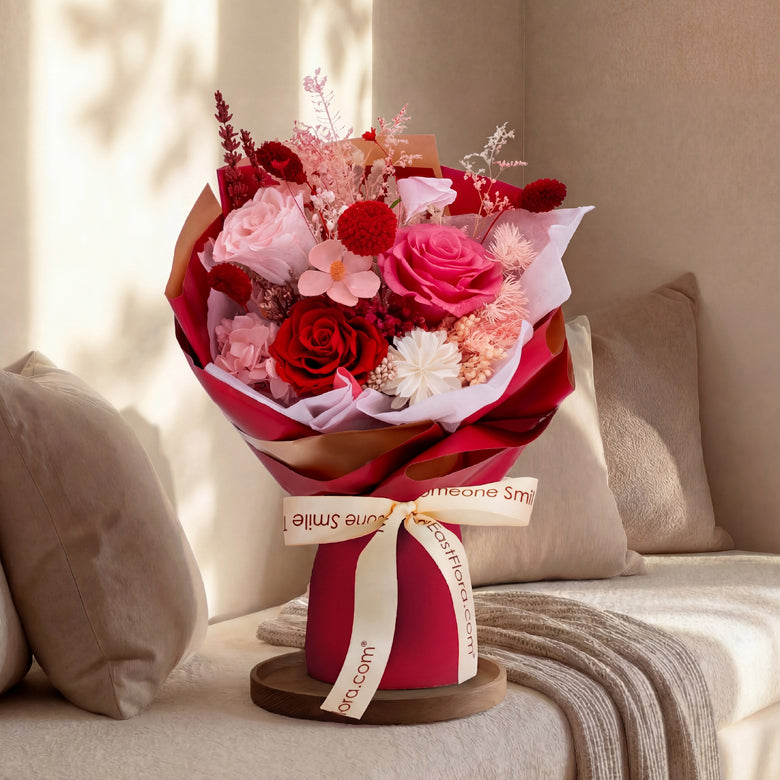 Endless Romance – Preserved Hand Bouquet